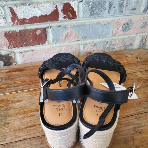 NWT Time & Tru Black Braided Memory Foam Womens Wedge Heel Shoes Size 11 - Picture 4 of 6